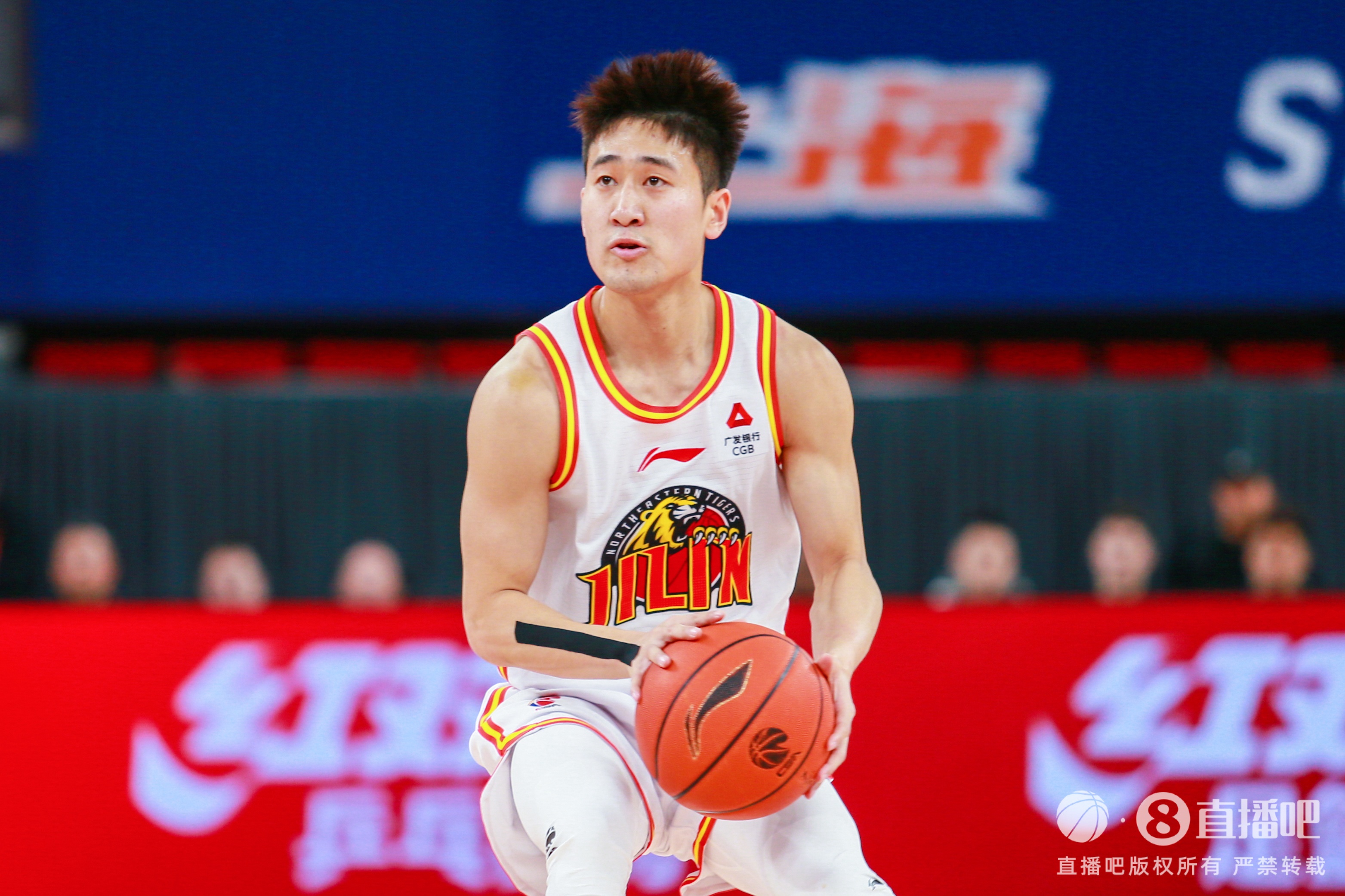 效率不高！姜偉澤13中5拿到14分 三分9中2